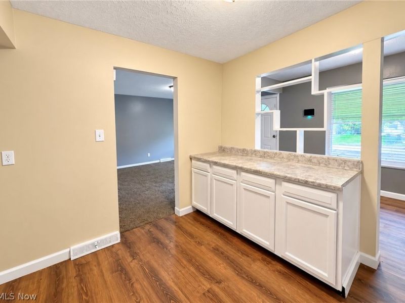 4399 E 143rd Street, Cleveland, OH 44128 Photo 4