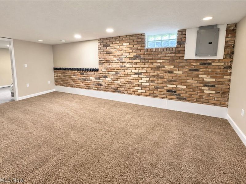 4399 E 143rd Street, Cleveland, OH 44128 Photo 8