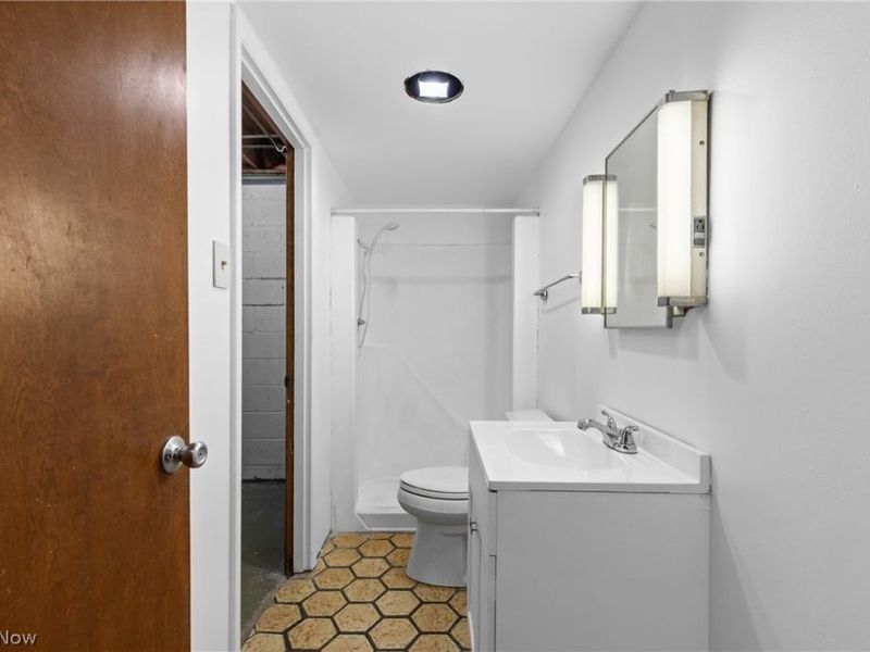 61558 W Central Avenue, Shadyside, OH 43947 Photo 20