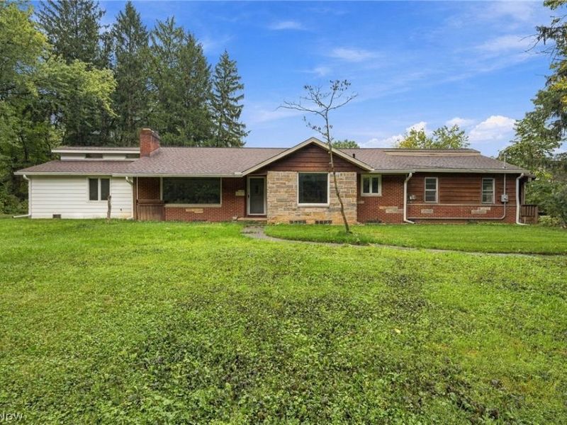 1365 Hillandale Drive, Bath, OH 44333 Photo 1