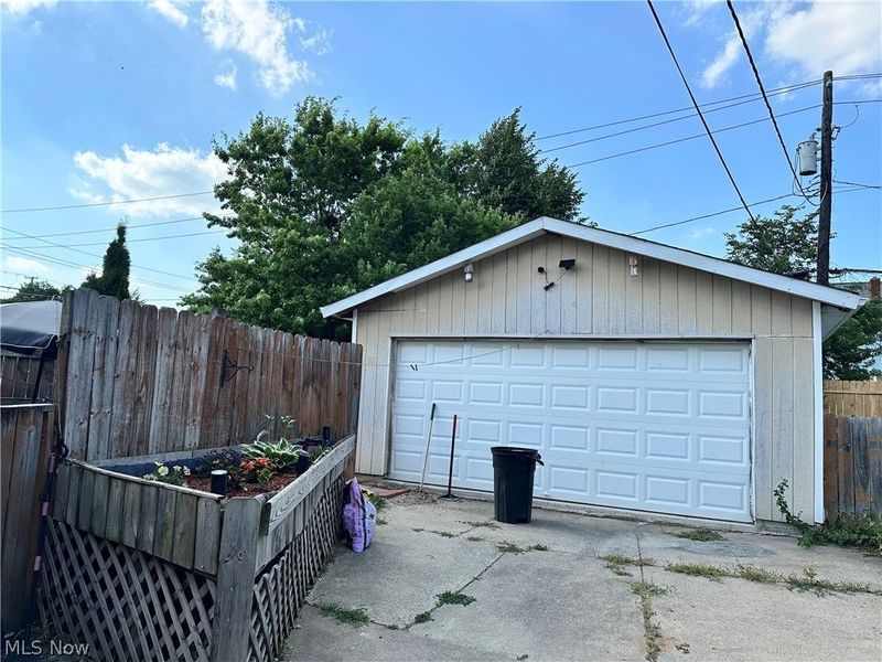 11516 Thrush Avenue, Cleveland, OH 44111 Photo 6