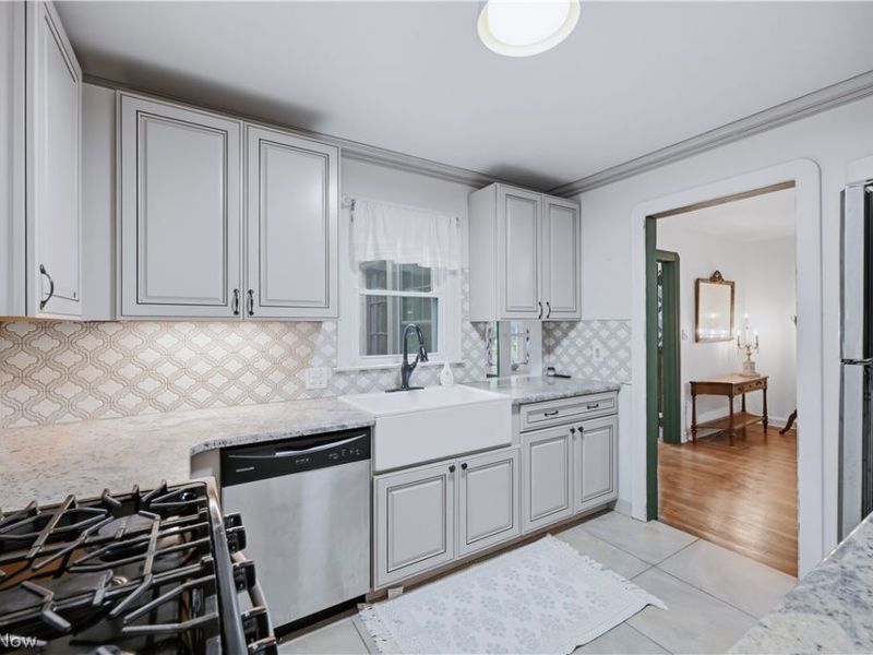 218 E School Street, Kent, OH 44240 Photo 9