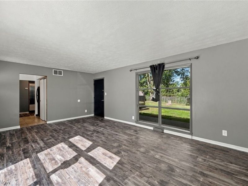 6410 Newland Drive, Parma Heights, OH 44130 Photo 14