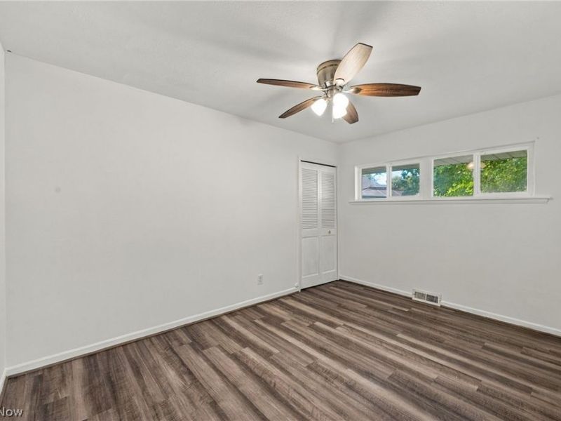 6410 Newland Drive, Parma Heights, OH 44130 Photo 24