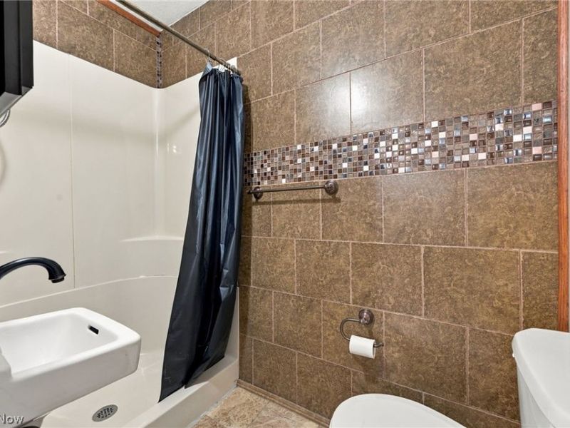 6410 Newland Drive, Parma Heights, OH 44130 Photo 34