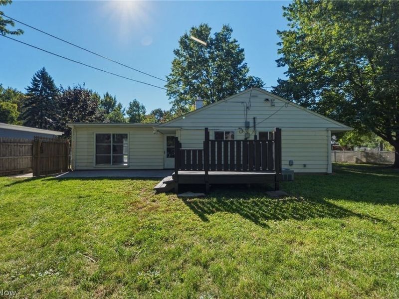 6410 Newland Drive, Parma Heights, OH 44130 Photo 4
