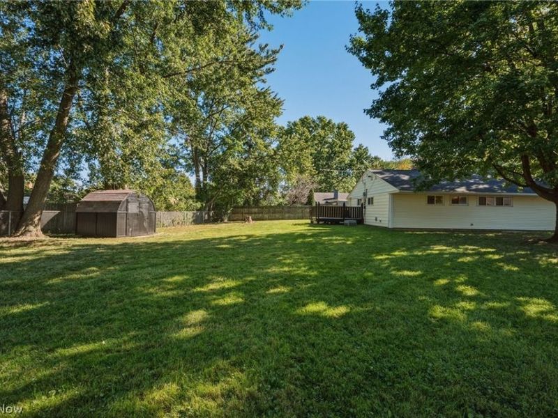 6410 Newland Drive, Parma Heights, OH 44130 Photo 8