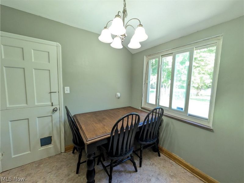 4119 Columbia Road, North Olmsted, OH 44070 Photo 15