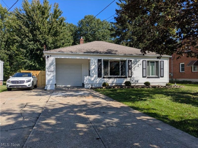 4119 Columbia Road, North Olmsted, OH 44070 Photo 2