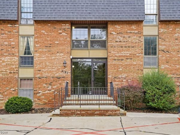 4187 Columbia Road , Unit 136, North Olmsted, OH 44070