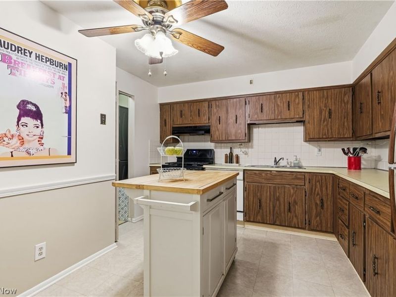 4187 Columbia Road, Unit 136, North Olmsted, OH 44070 Photo 14