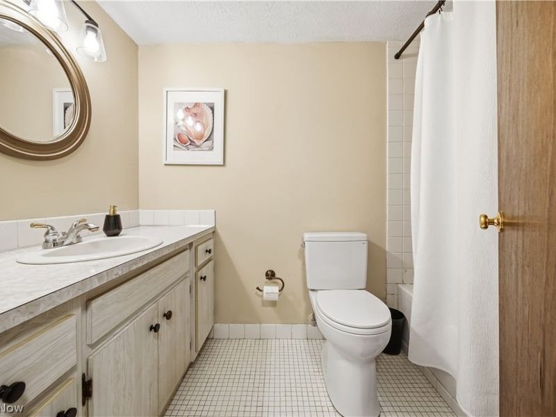 4187 Columbia Road, Unit 136, North Olmsted, OH 44070 Photo 16