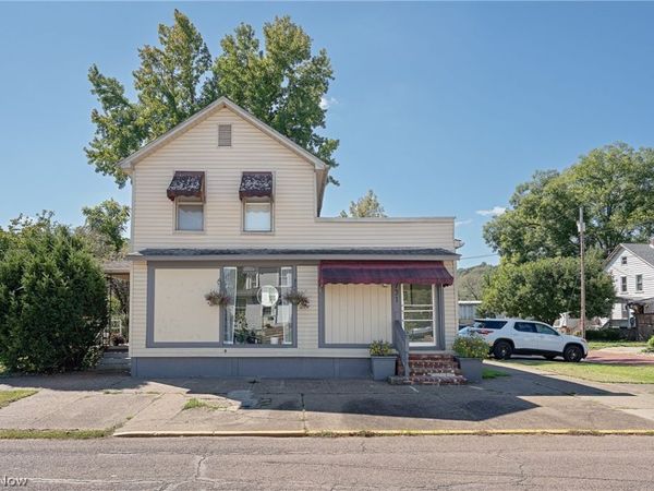 731 Front Street , Marietta, OH 45750