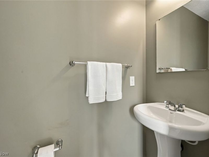 8735 Ashton Pl Drive, North Ridgeville, OH 44039 Photo 6