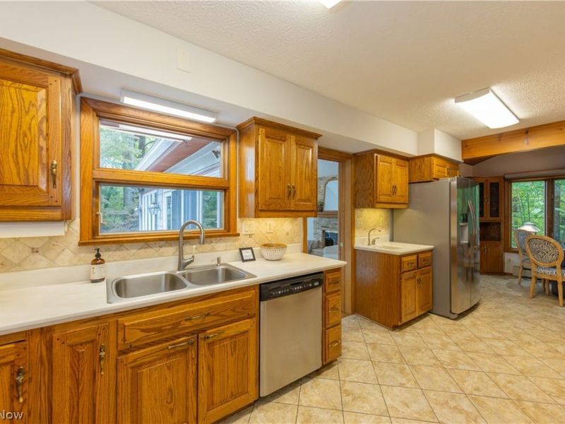 4894 Coldbrook Drive, Mantua, OH 44255 Photo 13
