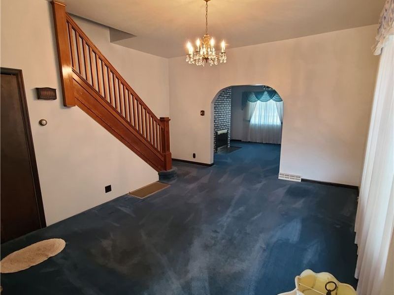 812 S Zane Highway, Martins Ferry, OH 43935 Photo 10