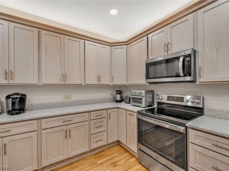 2275 Abbeyville Road, Valley City, OH 44280 Photo 10