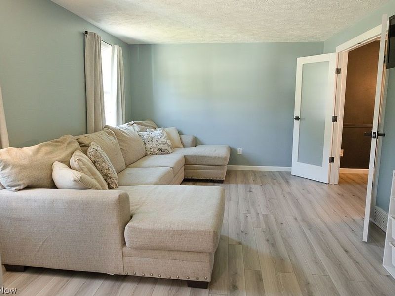 5812 Marine Parkway, Mentor on the Lake, OH 44060 Photo 4