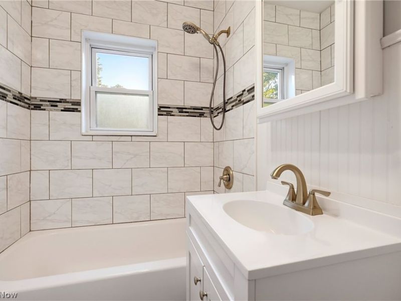 2415 Goodenough Avenue, Akron, OH 44320 Photo 10