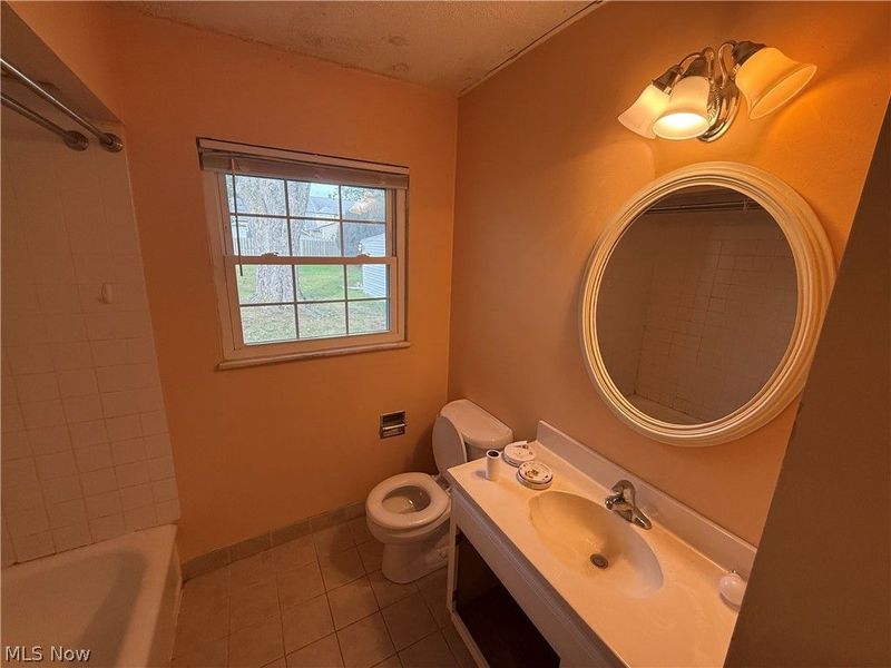 4588 W 227th Street, Fairview Park, OH 44126 Photo 13