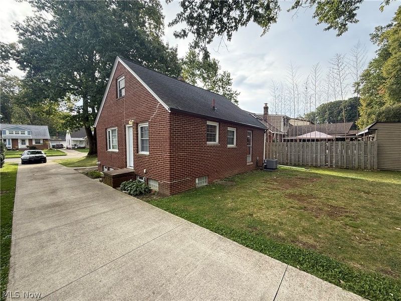 4588 W 227th Street, Fairview Park, OH 44126 Photo 3