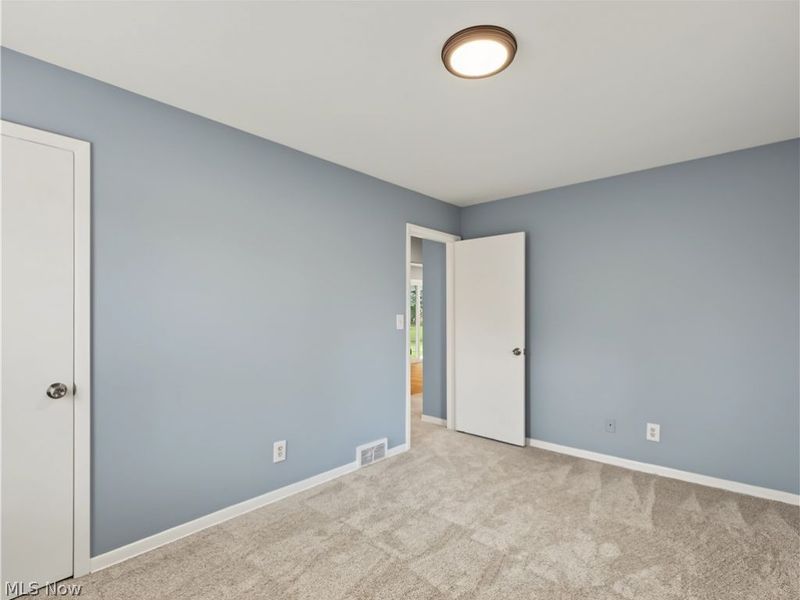 1064 Ray Street , Akron, OH 44306 Photo 15