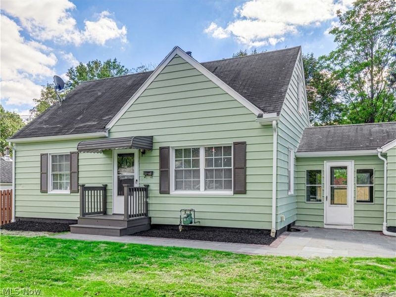 1064 Ray Street , Akron, OH 44306 Photo 2