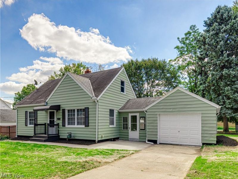 1064 Ray Street , Akron, OH 44306 Photo 3