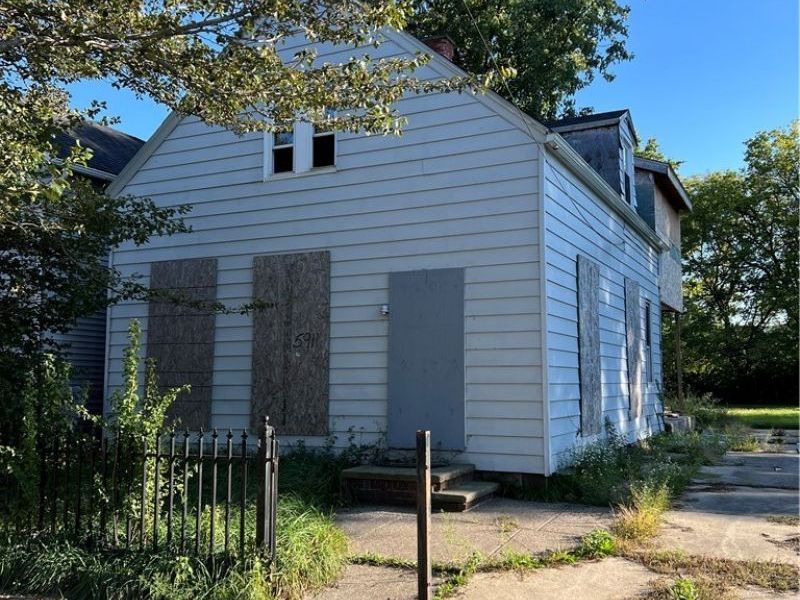 5911 Madison Avenue, Cleveland, OH 44102 Photo 2