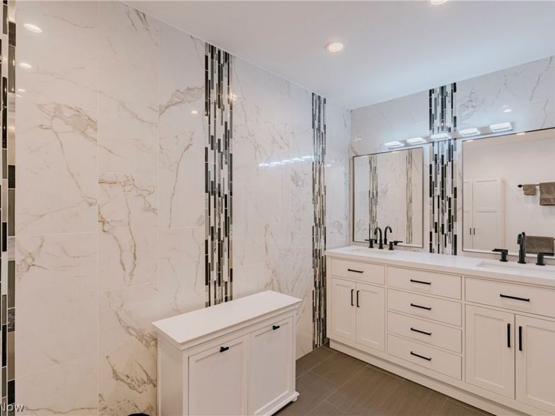 6889 Woodwalk Drive, Unit 46, Brecksville, OH 44141 Photo 27