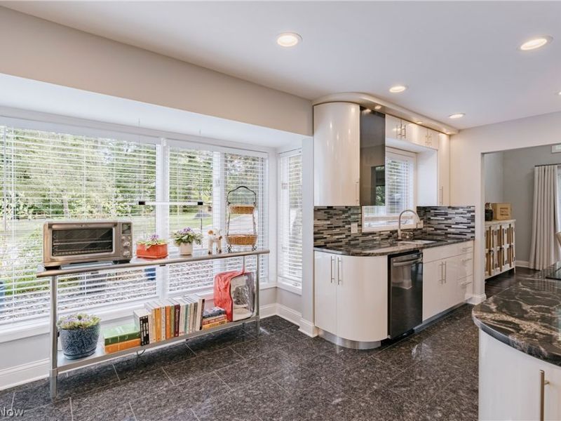 6889 Woodwalk Drive, Unit 46, Brecksville, OH 44141 Photo 6