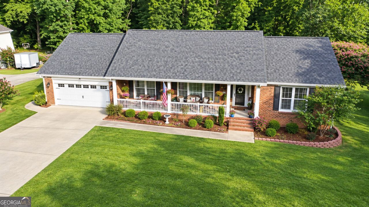 584 Clubland Circle Se, Conyers, GA 30094 Main Photo