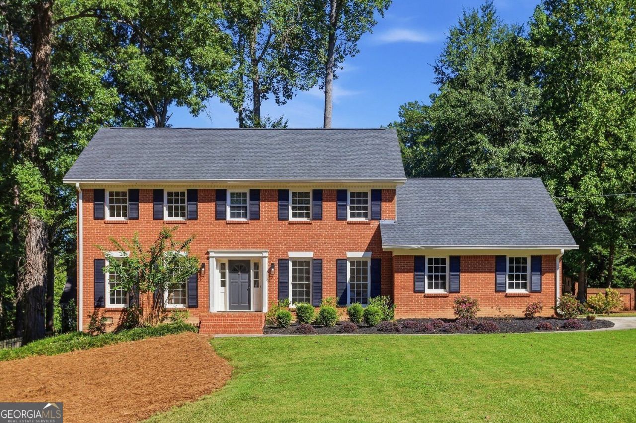 1834 Village Mill Road, Dunwoody, GA 30338 Main Photo