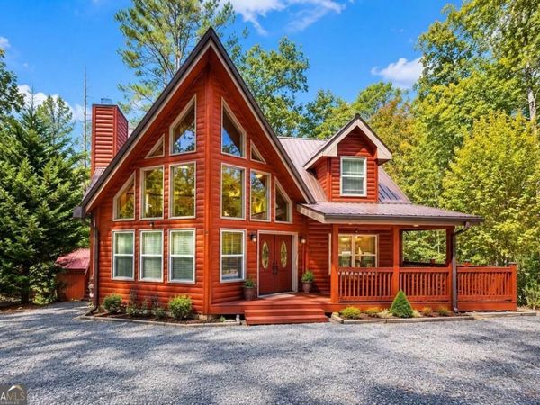 1466 Newport Drive, Ellijay, GA 30540