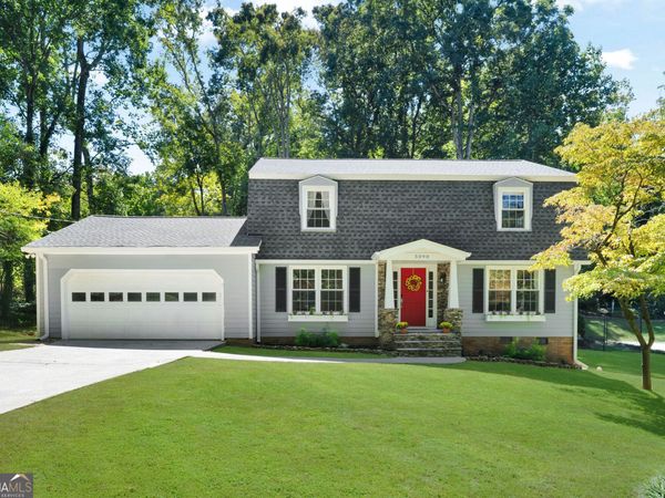 5090 Larry Lane, Marietta, GA 30068