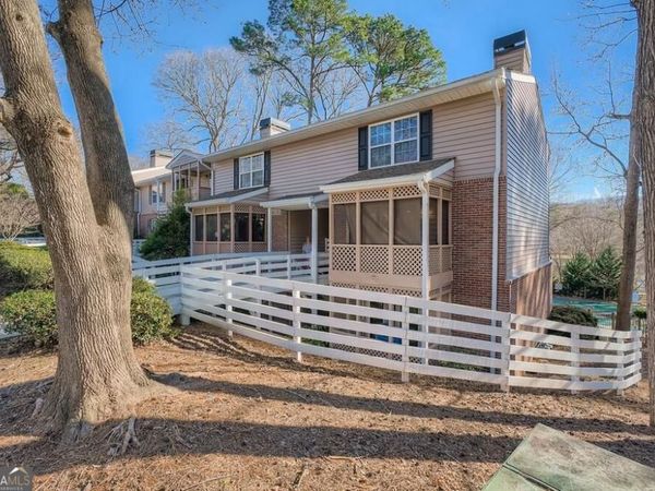 271 Quail Run, Roswell, GA 30076