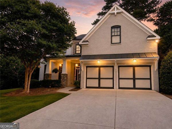 1074 Greenglen Drive SE, Smyrna, GA 30080
