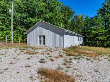 707 Pine Woods Road, Berea, KY 40403