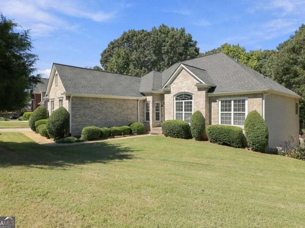 174 Azalea Chase Drive, Suwanee, GA 30024