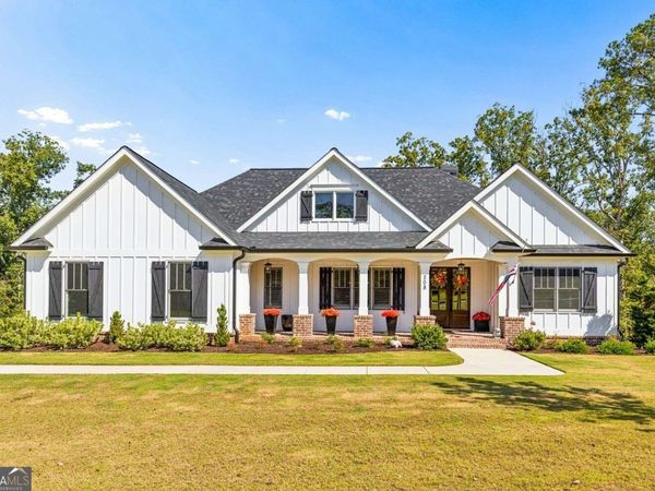 208 Sawyers Farm Drive, Waleska, GA 30183