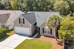 3505 Ashwycke Street photo 4