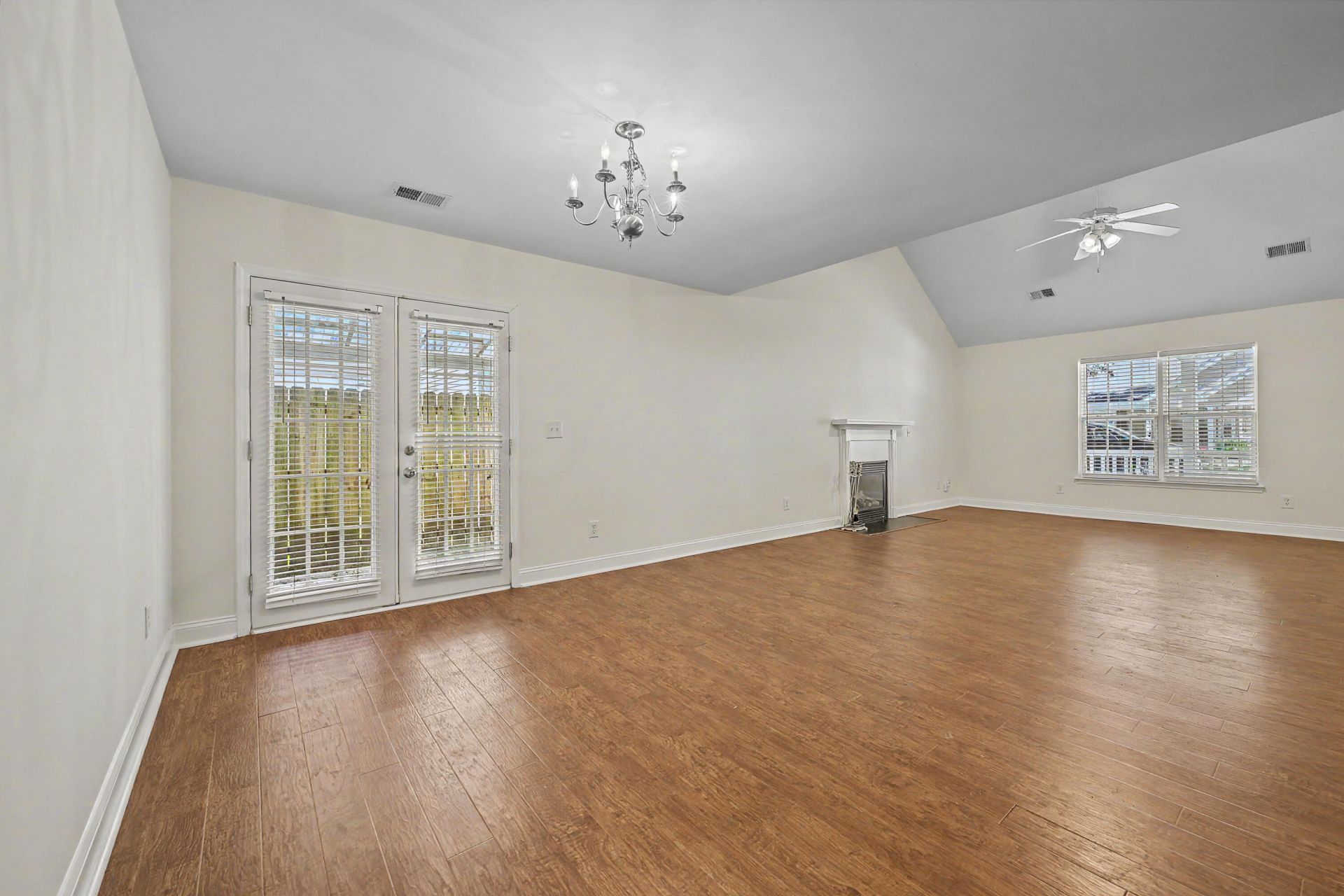 5324 Deep Blue Lane Photo 10