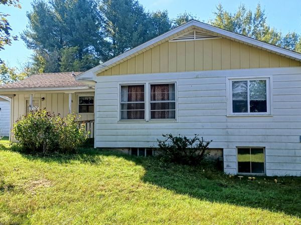 617 W Sugar Grove Road, Scottville, MI 49454