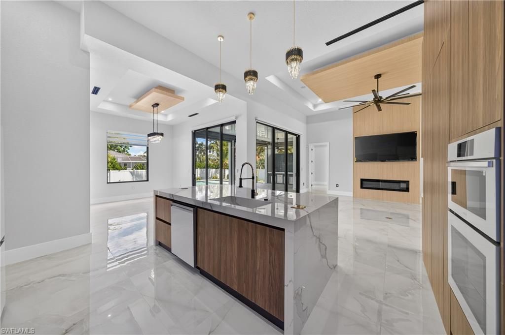 2301 SW 39th Ter , Cape Coral, FL 33914 Photo