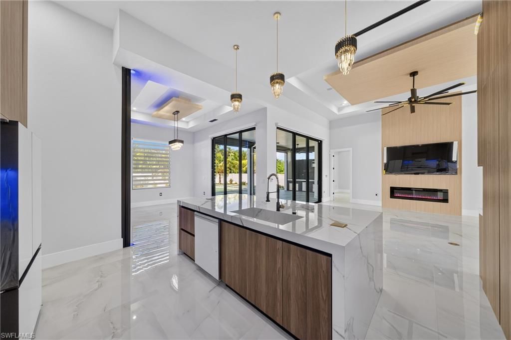 3918 Oasis Blvd , Cape Coral, FL 33914 Photo
