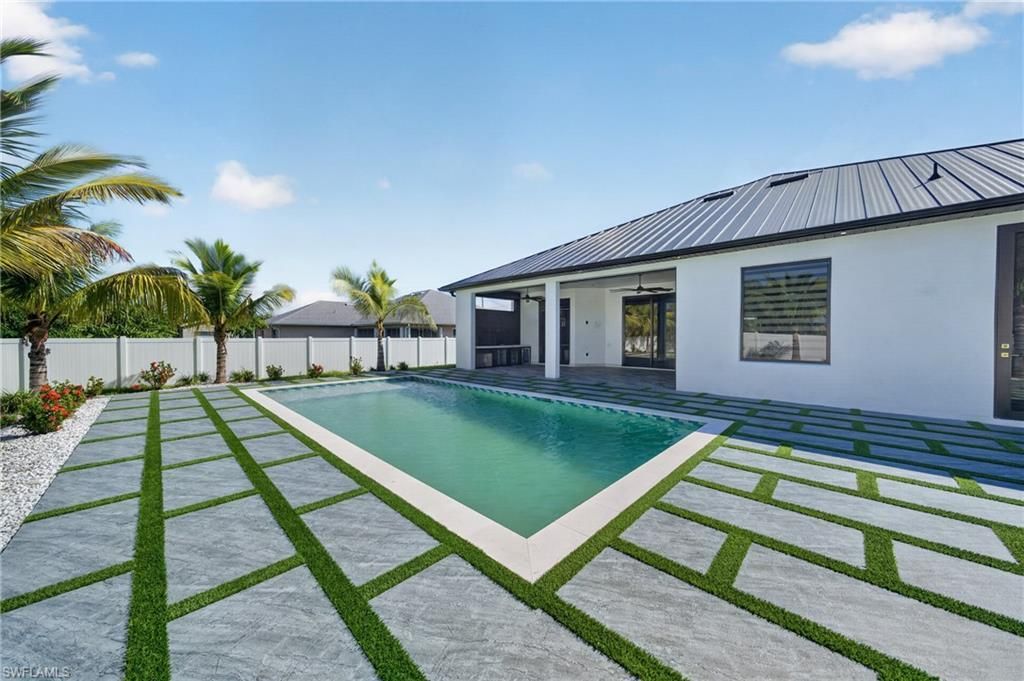 3918 Oasis Blvd , Cape Coral, FL 33914 Photo
