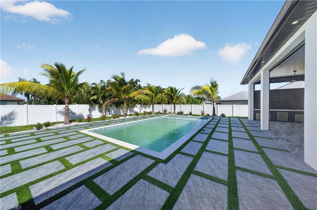 3918 Oasis Blvd , Cape Coral, FL 33914 Photo