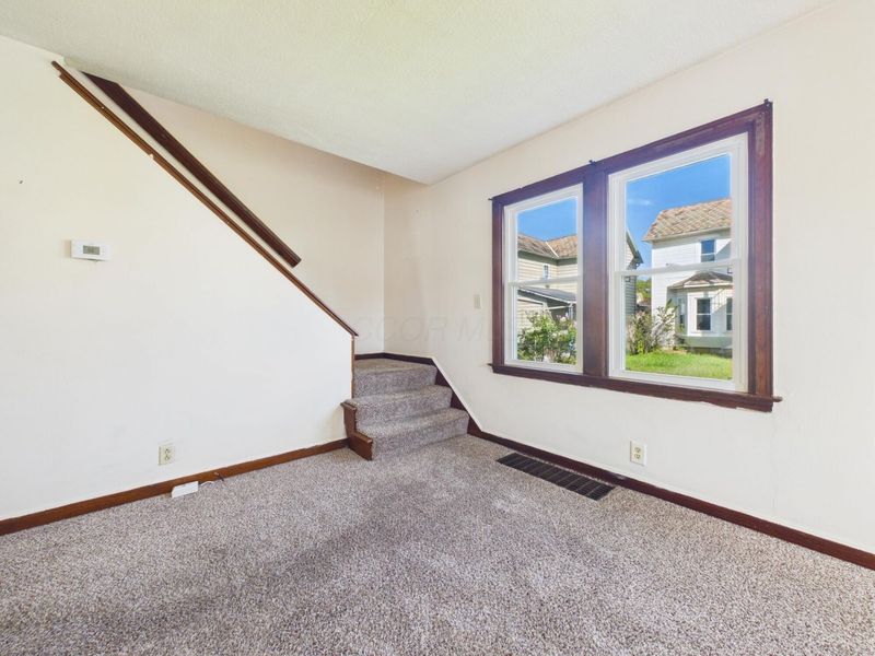 324 E 6th Avenue, Lancaster, OH 43130 Photo 23