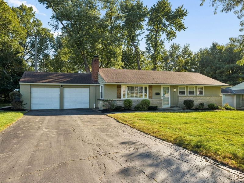 171 Village Drive, Columbus, OH 43214 Photo 2