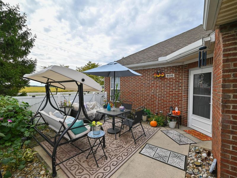 606 Hampton Woods Drive , Marion, OH 43302 Photo 22